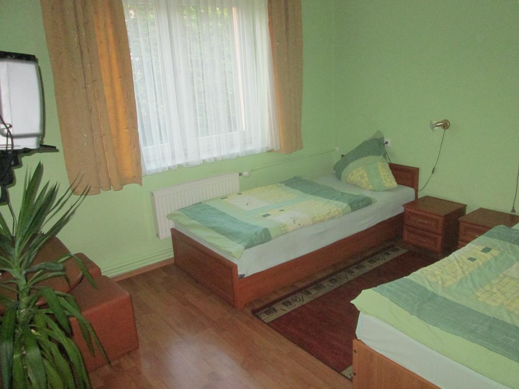Noclegi Olimp Oppeln Zimmer foto